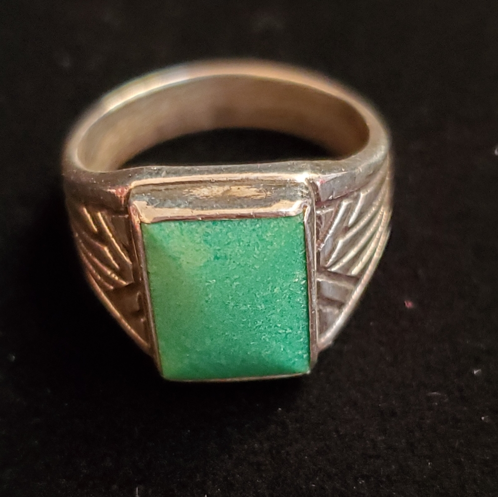 Vintage sterling silver turquoise ring